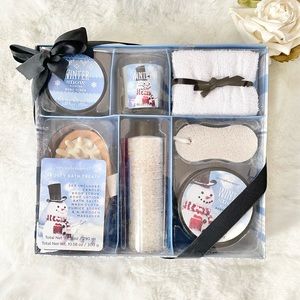 New with tags 7pc Skin Care Gift Set candle, Body scrub lotion Bath salts cloth,